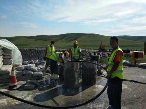 葫芦岛公路地聚物下沉注浆